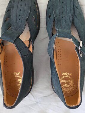Doc Martens unisex sandals